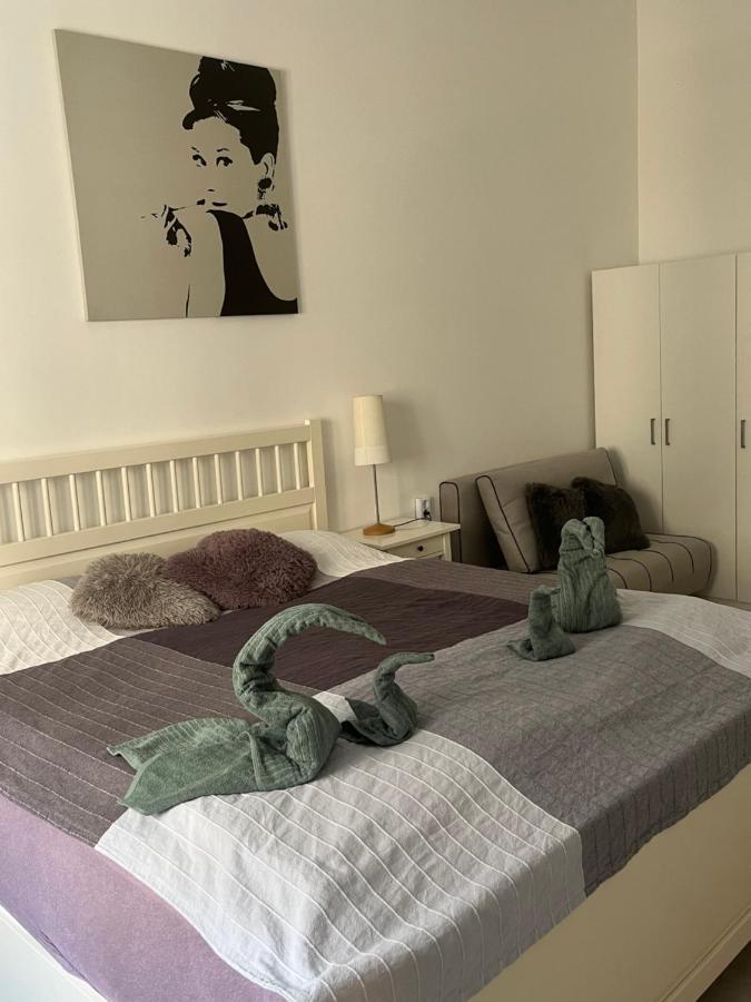 Dora Apartment Near Buda Castle With Parking! Budapest Luaran gambar