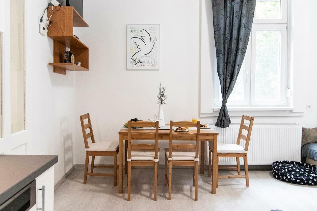 Dora Apartment Near Buda Castle With Parking! Budapest Luaran gambar