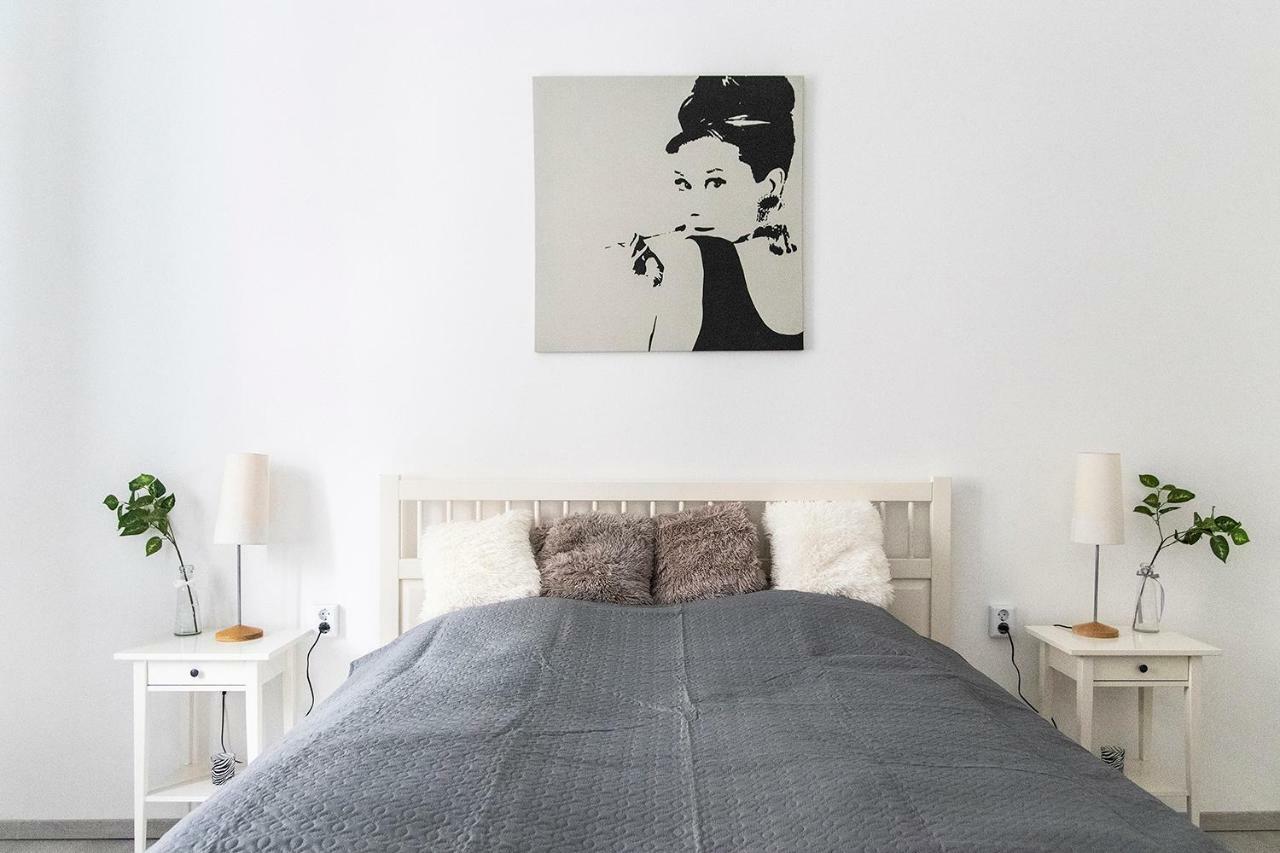 Dora Apartment Near Buda Castle With Parking! Budapest Luaran gambar