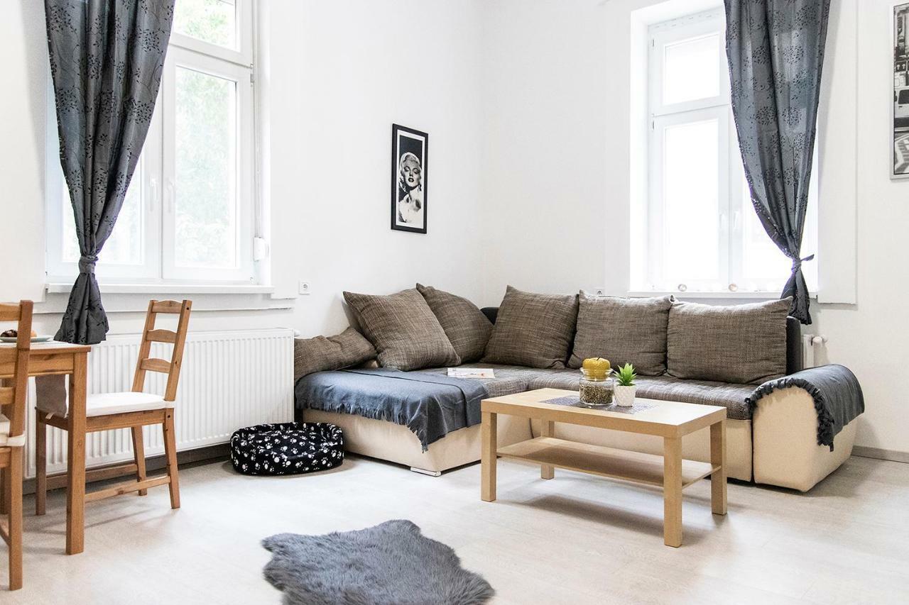 Dora Apartment Near Buda Castle With Parking! Budapest Luaran gambar